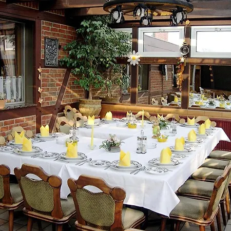 爱特多富茹穆凯纳酒店 3*