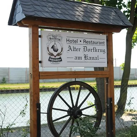 Alter Dorfkrug Am Kanal Otel 3*