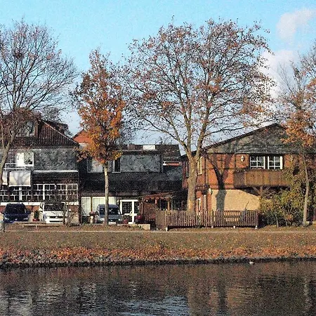 Otel Alter Dorfkrug Am Kanal 3*